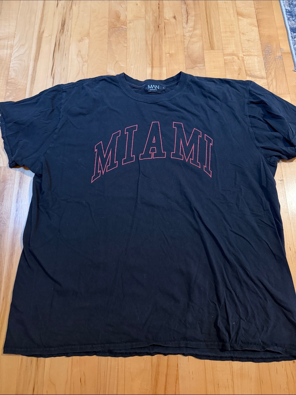 Boohoo tshirt